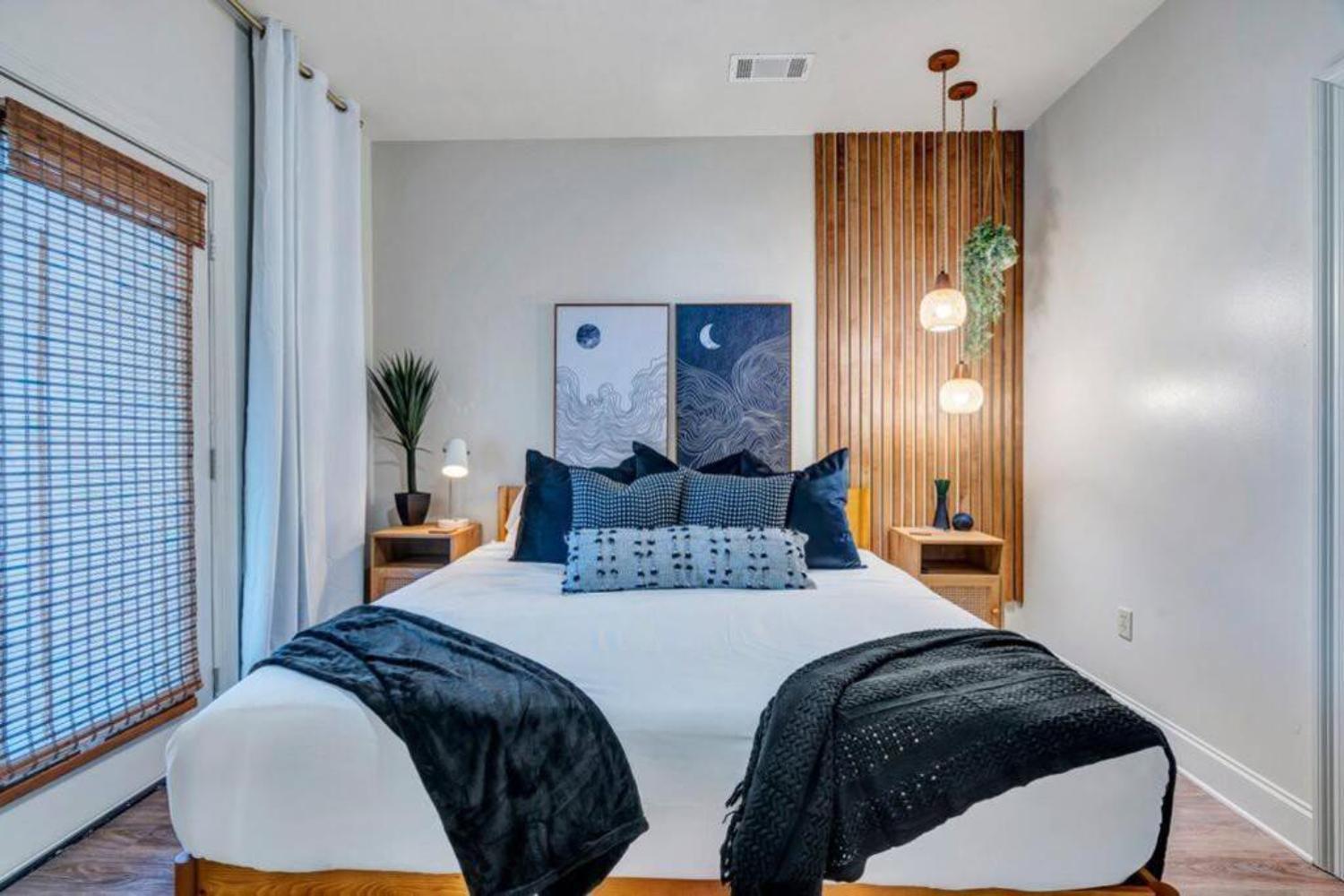 Stylish & Romantic Home, Long-Term Friendly, King บาตันรูช ภายนอก รูปภาพ