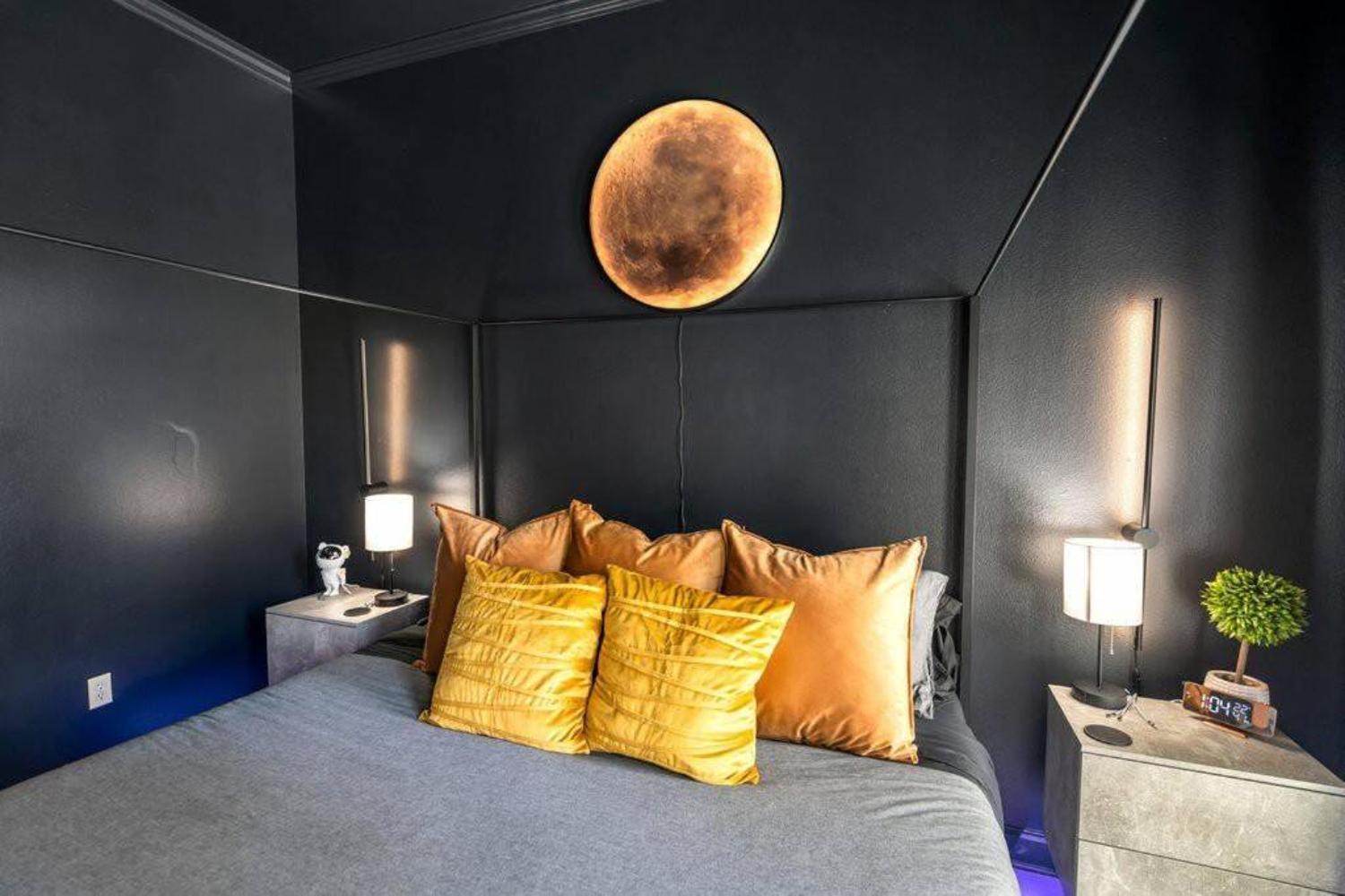 Stylish & Romantic Home, Long-Term Friendly, King บาตันรูช ภายนอก รูปภาพ