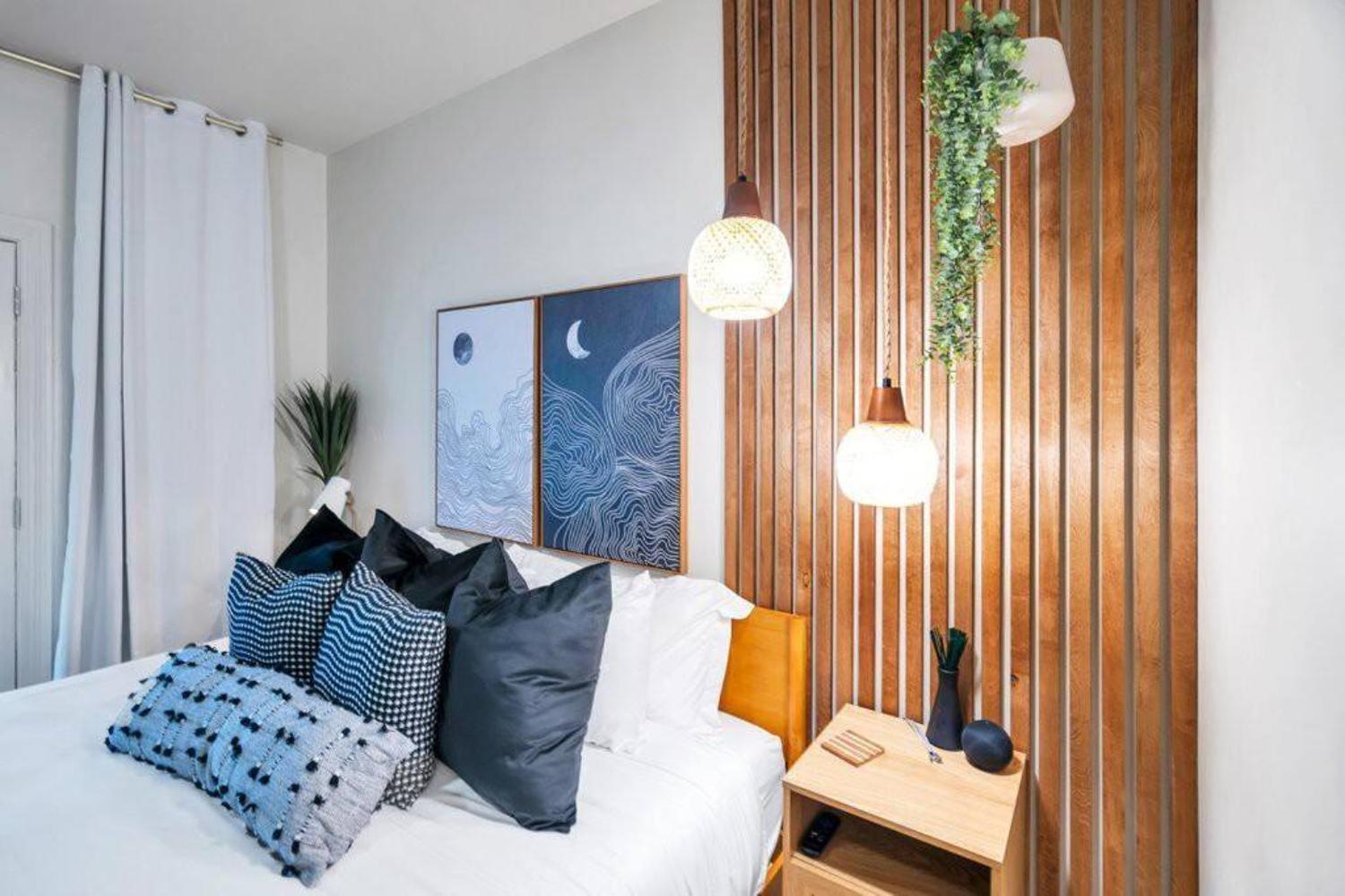 Stylish & Romantic Home, Long-Term Friendly, King บาตันรูช ภายนอก รูปภาพ